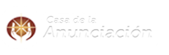 La casa de la Anunciación nace como resultado del esfuerzo de los hombres y mujeres que junto al P. Emiliano Tardif, acogen el llamado de Dios para formar parte de la Comunidad Siervos de Cristo Vivo. En un principio el lugar de reunión era la casa Hogar de Paz. Luego, con la ayuda de las donaciones de muchas personas y en vista de que el lugar estaba quedando pequeño para las actividades, consiguieron una casa grande y amplia, que es donde hasta hoy se reúnen. En la fiesta de San José,19 de marzo de 1985, se abrió la Casa de la Anunciación con una Misa . La celebración estuvo a cargo del Señor Monseñor Nicolás de Jesús López Rodríguez. El Santísimo fue expuesto por primera vez seis días más tarde, el 25 de marzo.